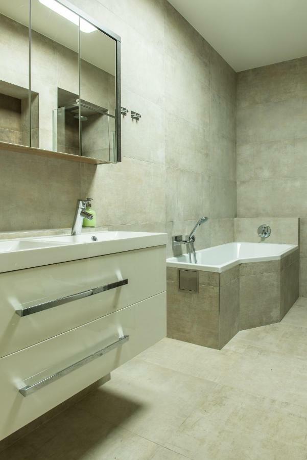 Exclusive 3 Bedroom Top-Notch Flat, Great Location Praga Exterior foto